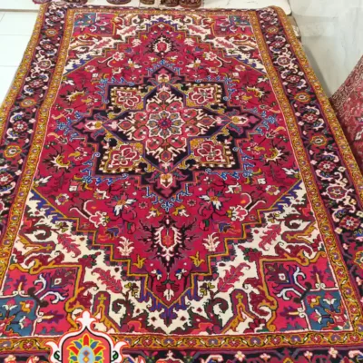 فرش دستباف هریس ۱۲ متری قرمز نقشه تاجری